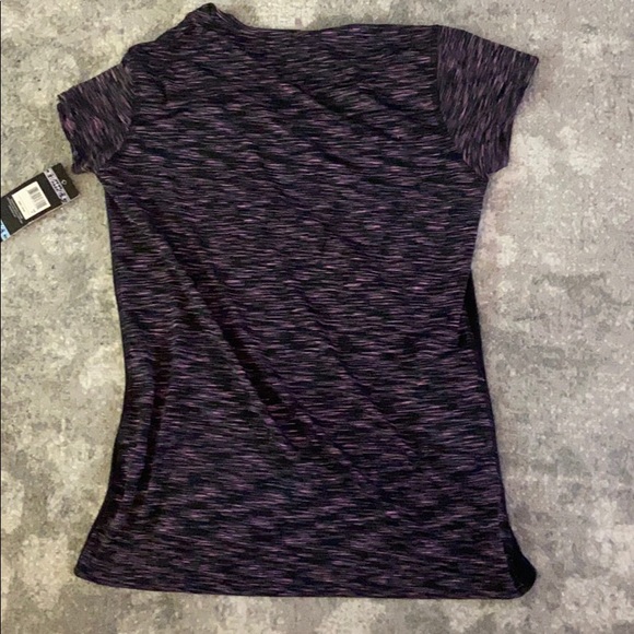 Workout top - Picture 2 of 2